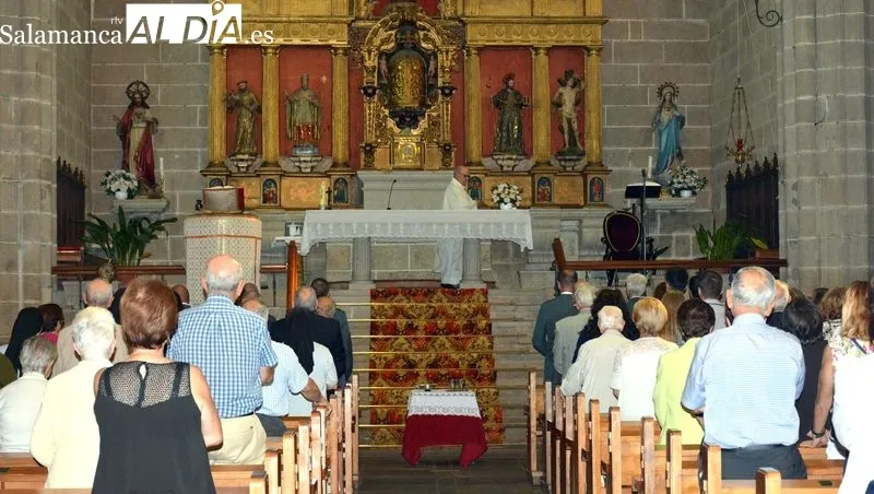Foto 2 - La Guardia Civil de Lumbrales celebra la fiesta de su Patrona con las autoridades de El Abadengo
