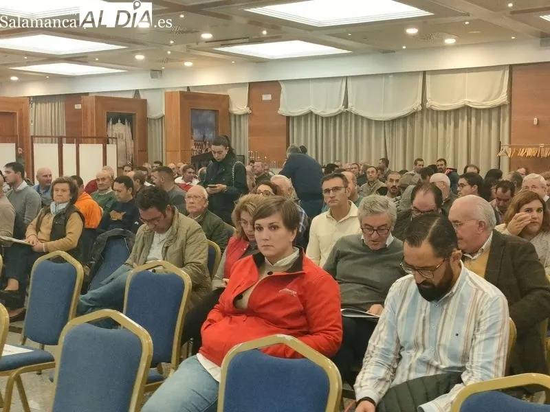 Jornada sobre ‘Enfermedad  Hemorrágica Epizoótica y PAC’ organizada por ASAJA Salamanca