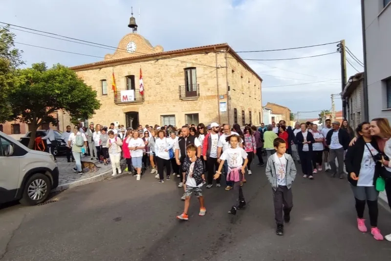 Villar de Gallimazo celebraba este domingo su VII Marcha Solidaria