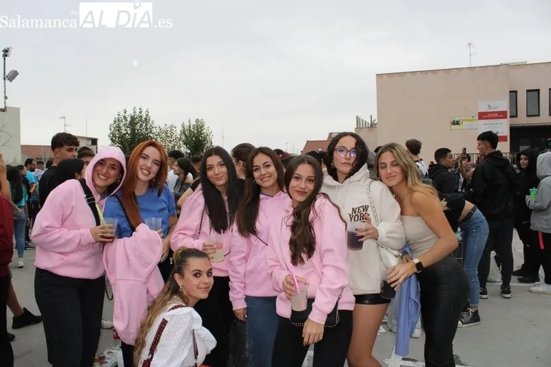 Foto 5 - Las pe&ntilde;as de Alba de Tormes dan el pistoletazo de salida a sus fiestas patronales
