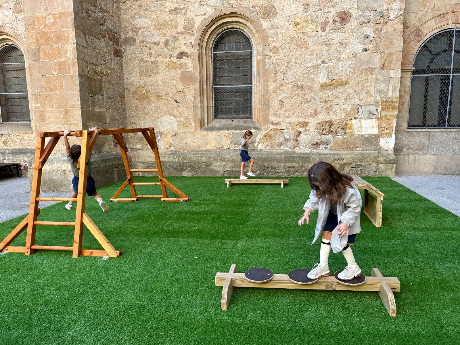 Foto 2 - El Colegio Calasanz apuesta por los patios activos en sus instalaciones