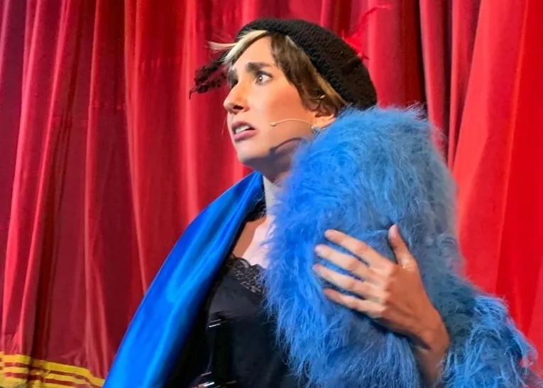 Celia Díaz Rogado, actriz salmantina que interpreta a Lina Morgan en el Teatro Arlequín de Madrid.