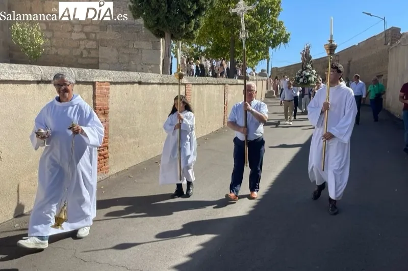 Mancera de Abajo vivía en las calles la procesión de la Virgen del Rosario