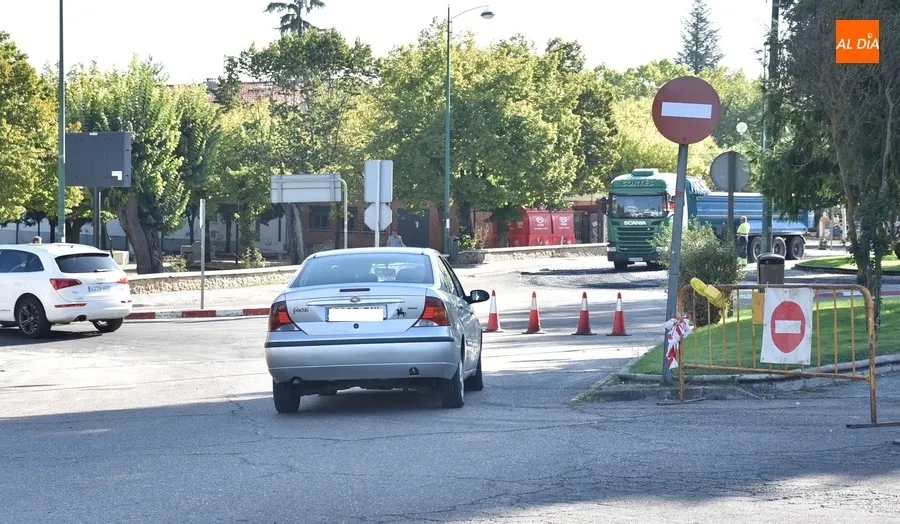 Foto 9 - Los primeros de la &lsquo;nueva&rsquo; Avenida de Espa&ntilde;a, en &lsquo;direcci&oacute;n prohibida&rsquo; en una ca&oacute;tica ma&ntilde;ana 