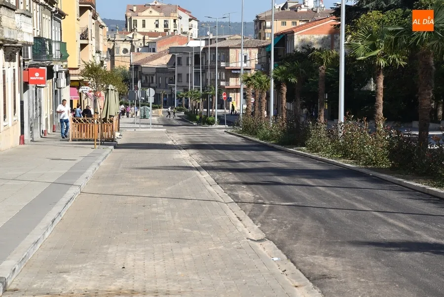 Foto 11 - Los primeros de la &lsquo;nueva&rsquo; Avenida de Espa&ntilde;a, en &lsquo;direcci&oacute;n prohibida&rsquo; en una ca&oacute;tica ma&ntilde;ana 
