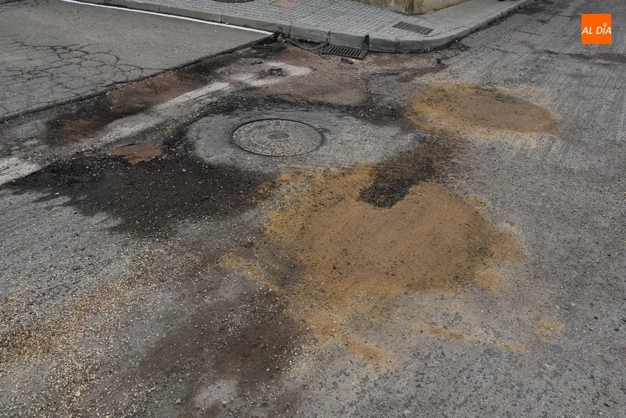 Foto 3 - El asfaltado de la Avenida de B&eacute;jar se reanudar&aacute; en principio el jueves