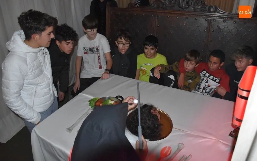 Foto 11 - Los alumnos del IES Fray Diego se adentran en una &lsquo;Casa encantada&rsquo; repleta de sustos