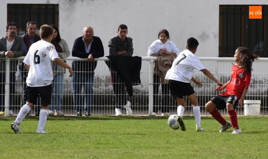 Foto 11 - El Infantil del Ciudad Rodrigo gana en su hist&oacute;rica cita en el Francisco Mateos al Salamanca CF UDS