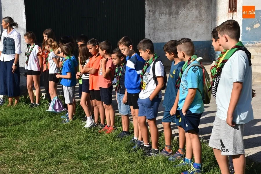 Foto 6 - Los scouts inician la Ronda Solar en la que cumplir&aacute;n 50 a&ntilde;os inaugurando el nuevo look de su sede