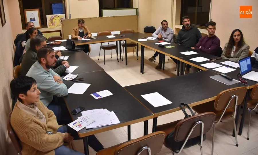 Foto 5 - Empresarios mirobrigenses conocen las ventajas de la digitalizaci&oacute;n de los negocios rurales