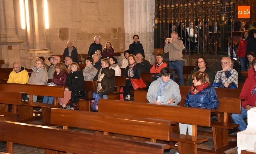 Foto 3 - En torno a 120 personas asisten al concierto de Jes&uacute;s Sampedro en la Catedral