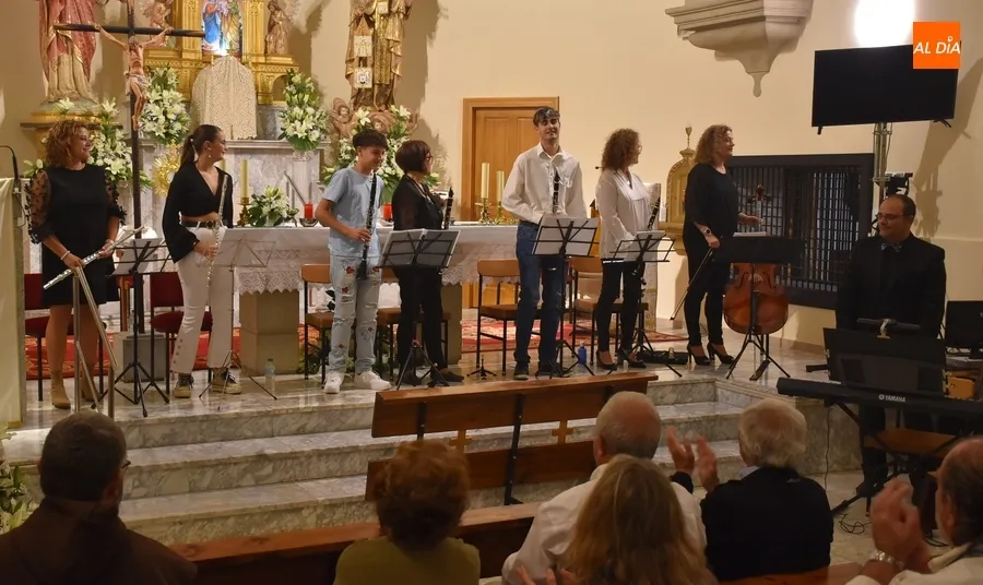 Foto 2 - La Familia Satur pone banda sonora al fin de semana de clausura del A&ntilde;o Jubilar Teresiano