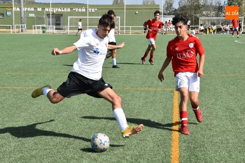 Foto 5 - #M [7-8 OCT] C&oacute;modo arranque liguero del Alev&iacute;n B del Ciudad Rodrigo ante el Ribert C