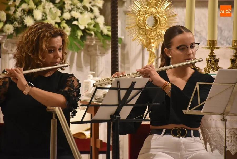 Foto 8 - La Familia Satur pone banda sonora al fin de semana de clausura del A&ntilde;o Jubilar Teresiano