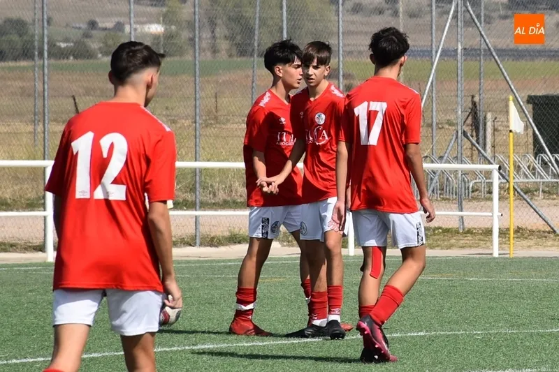 Foto 10 - #M [7-8 OCT] C&oacute;modo arranque liguero del Alev&iacute;n B del Ciudad Rodrigo ante el Ribert C