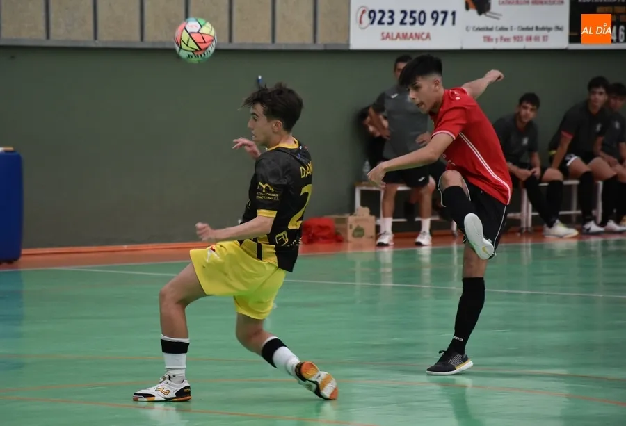 Foto 3 - #MARCADOR [30SEP-1OCT] Duro debut como local del III Juvenil frente a Lugo Sala