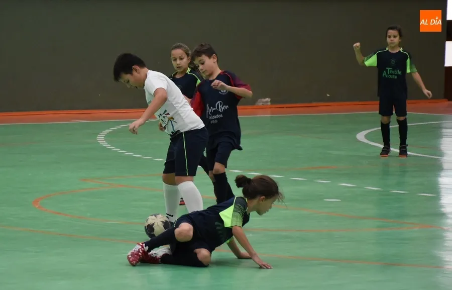 Foto 5 - El III Columnas sube el tel&oacute;n de su novedosa Liga Benjam&iacute;n