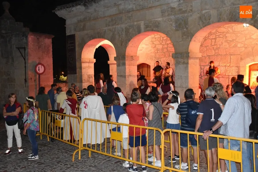 Foto 6 - Desbordante asistencia de p&uacute;blico a la versi&oacute;n m&aacute;s gamberra de &lsquo;La Conjura de Ciudad Rodrigo&rsquo;