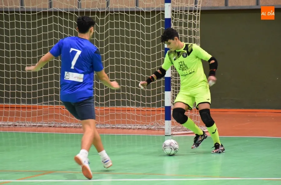 Foto 10 - El Nido FC se lleva el el&eacute;ctrico derby mirobrigense de las Ligas Futormes