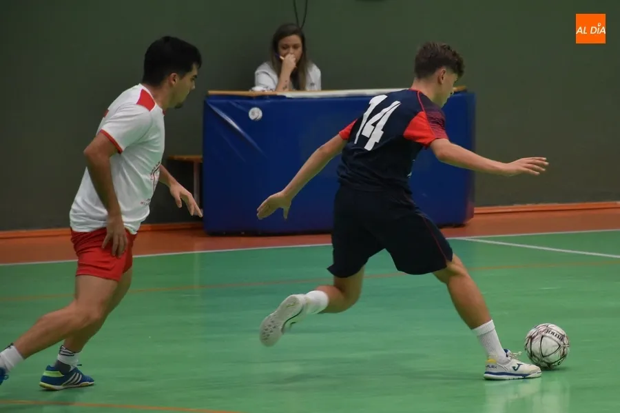 Foto 8 - El III Columnas de Futormes logra su primera victoria con una gran segunda parte