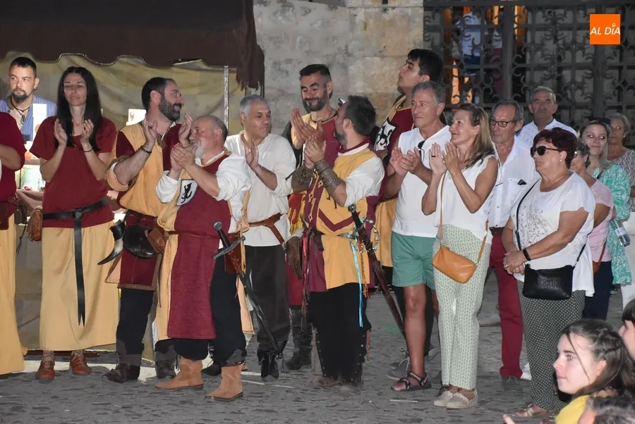 Foto 10 - La Feria Medieval se cierra con una ronda de actuaciones en la que se dio las gracias a Portugal
