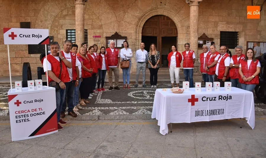 Foto 2 - Cruz Roja Ciudad Rodrigo recupera tras varios a&ntilde;os el D&iacute;a de la Banderita
