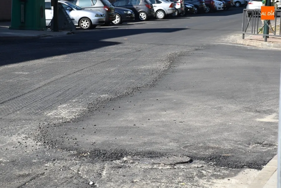 Foto 3 - Paralizado hasta la pr&oacute;xima semana el asfaltado de la Avenida de B&eacute;jar