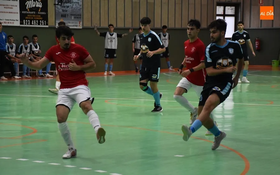 Foto 8 - El III Senior corta su mala racha en un buen partido pero se queda al final sin el gran premio