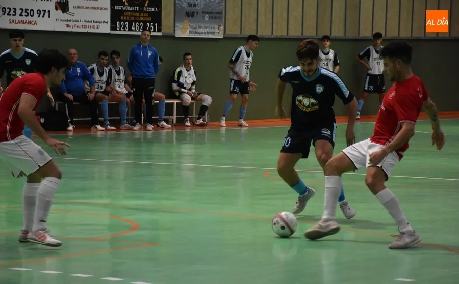 Foto 9 - El III Senior corta su mala racha en un buen partido pero se queda al final sin el gran premio