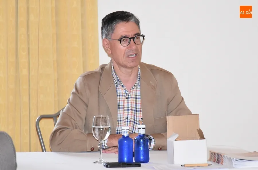 Foto 2 - Julio Pindado explica c&oacute;mo afrontar el relevo generacional en las empresas