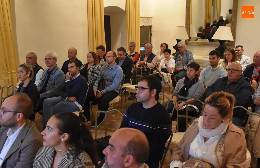 Foto 6 - Julio Pindado explica c&oacute;mo afrontar el relevo generacional en las empresas