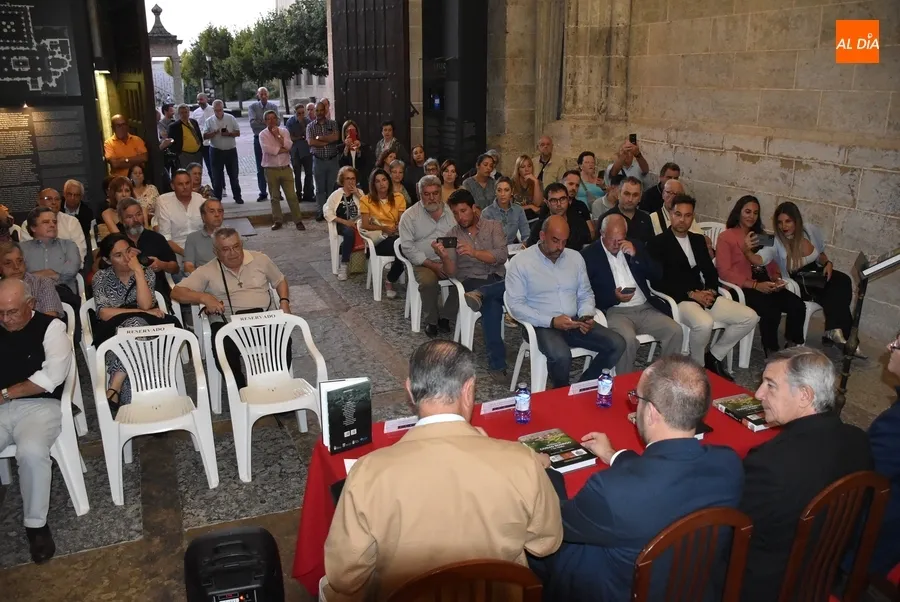 Foto 5 - Ve la luz el 2&ordm; tomo de la nueva Historia de Ciudad Rodrigo y su Tierra
