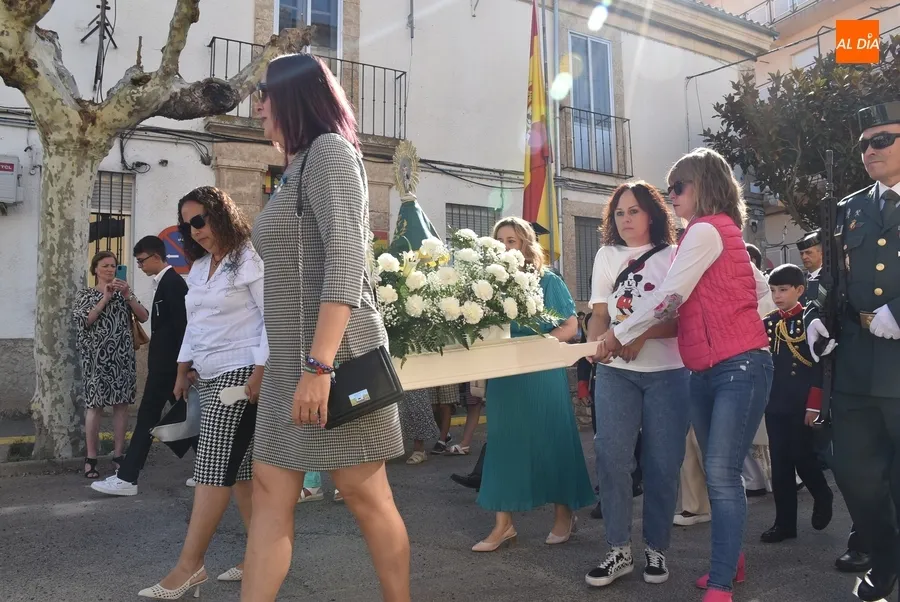 Foto 10 - Creciente asistencia a la solemne conmemoraci&oacute;n en Mir&oacute;briga de la patrona de la Benem&eacute;rita