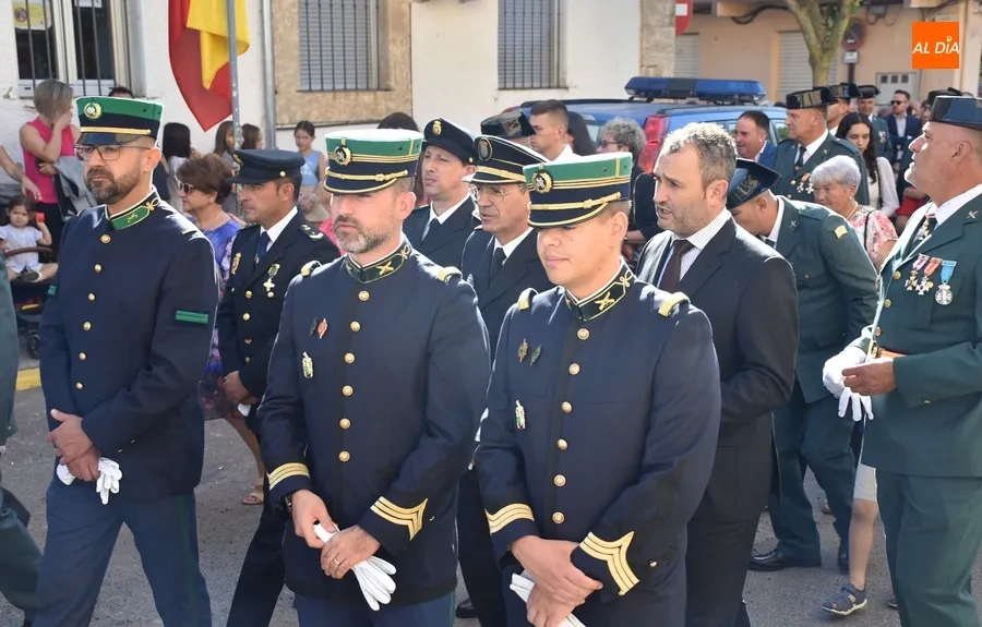 Foto 11 - Creciente asistencia a la solemne conmemoraci&oacute;n en Mir&oacute;briga de la patrona de la Benem&eacute;rita