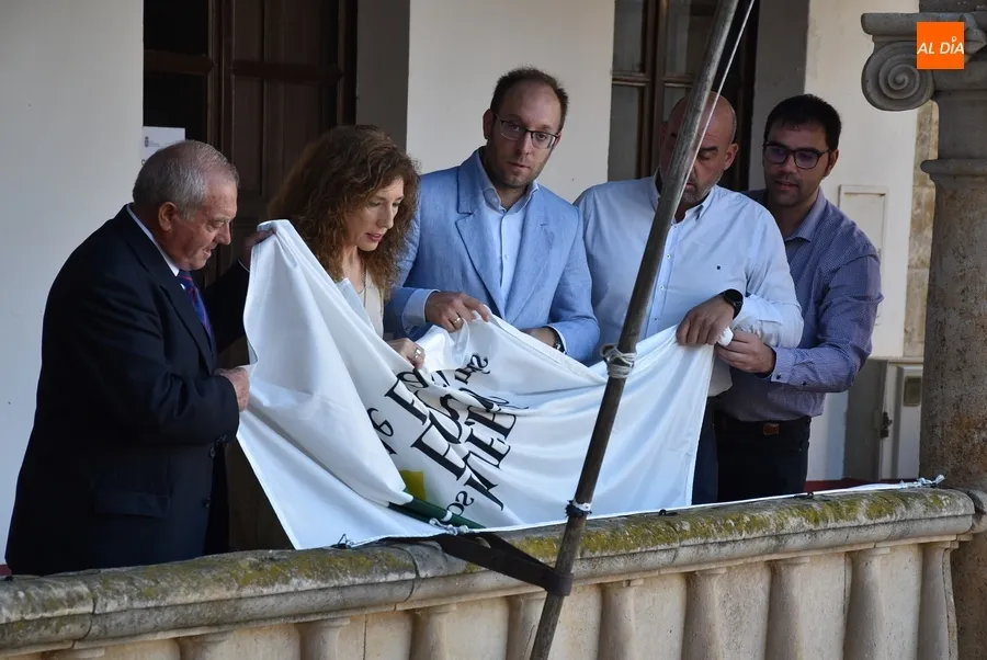 Foto 2 - El Ayuntamiento exhorta al civismo en el D&iacute;a de Los Pueblos M&aacute;s Bonitos de Espa&ntilde;a