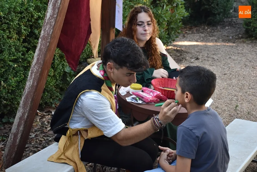 Foto 8 - Los m&aacute;s peque&ntilde;os se lo pasan en grande en la Feria Medieval