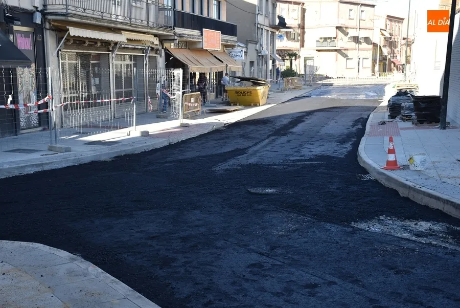 Foto 5 - Asfaltado el Campo de Toledo al mismo tiempo que se completa la Avenida de Espa&ntilde;a