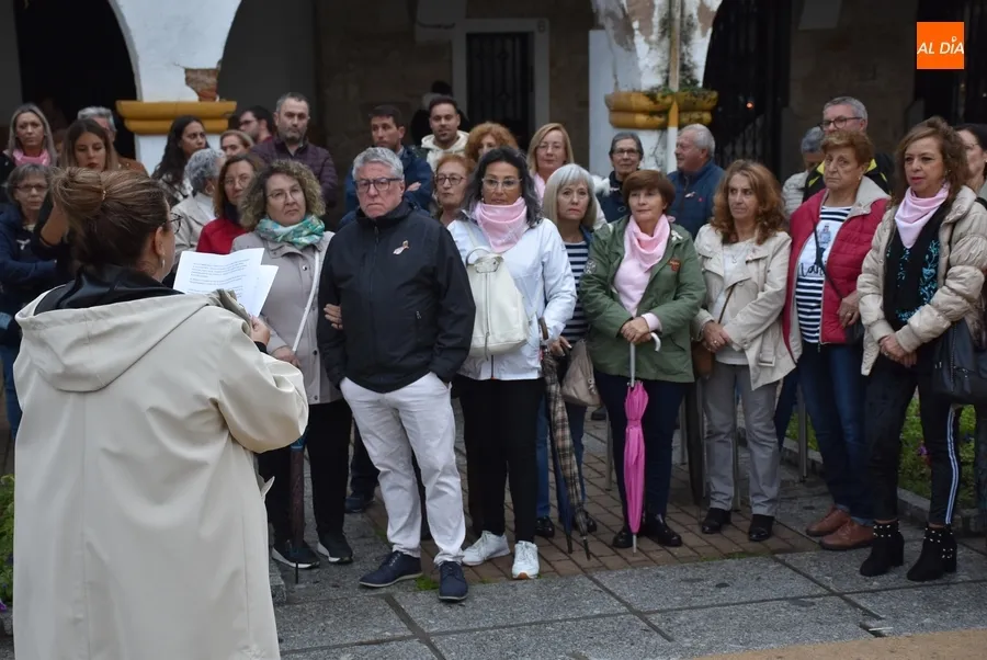Foto 10 - Ciudad Rodrigo transmite su fuerza a las mujeres que est&aacute;n luchando contra el c&aacute;ncer de mama
