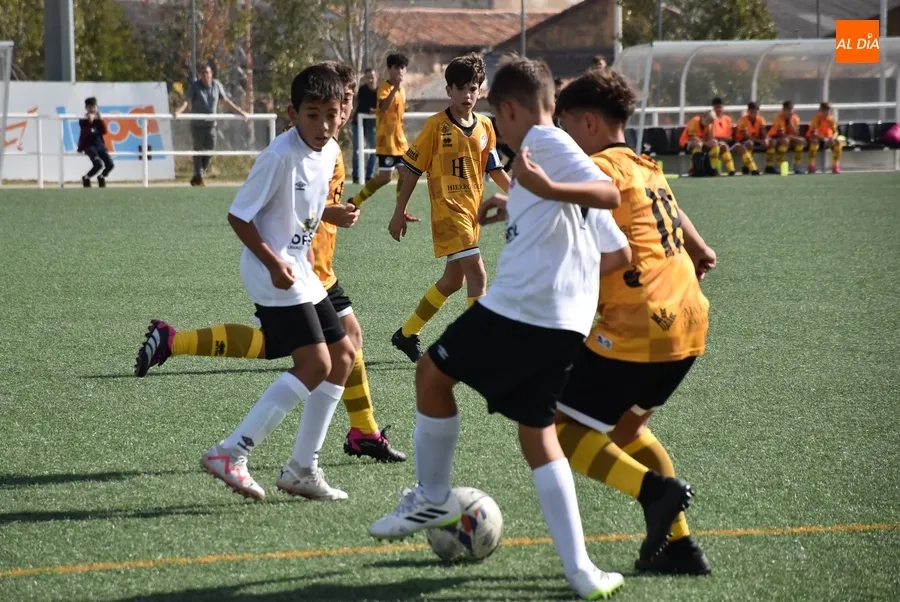 Foto 5 - Memorable victoria del Infantil del Ciudad Rodrigo ante Unionistas