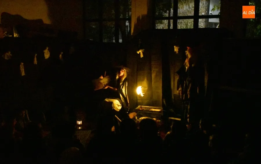 Foto 5 - El Colegio San Francisco vive una &lsquo;Noche de brujas&rsquo; con motivo de Halloween