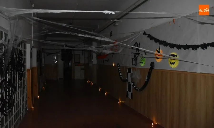 Foto 10 - El Colegio San Francisco vive una &lsquo;Noche de brujas&rsquo; con motivo de Halloween