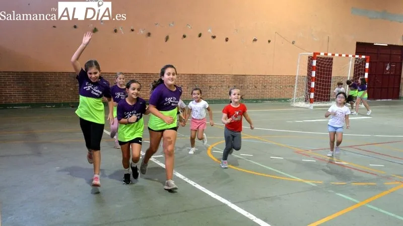 Foto 10 - El club Abadengo Running comienza el curso con una treintena de ni&ntilde;os en la escuela de atletismo