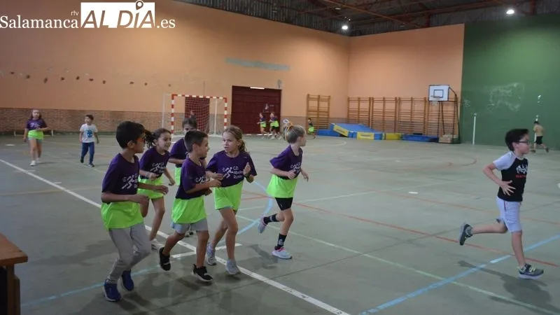 Foto 8 - El club Abadengo Running comienza el curso con una treintena de ni&ntilde;os en la escuela de atletismo