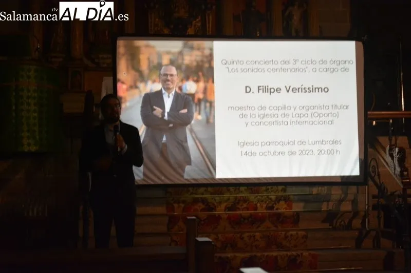 El organista portugués Filipe Verissimo ofreció un concierto en la iglesia de Lumbrales