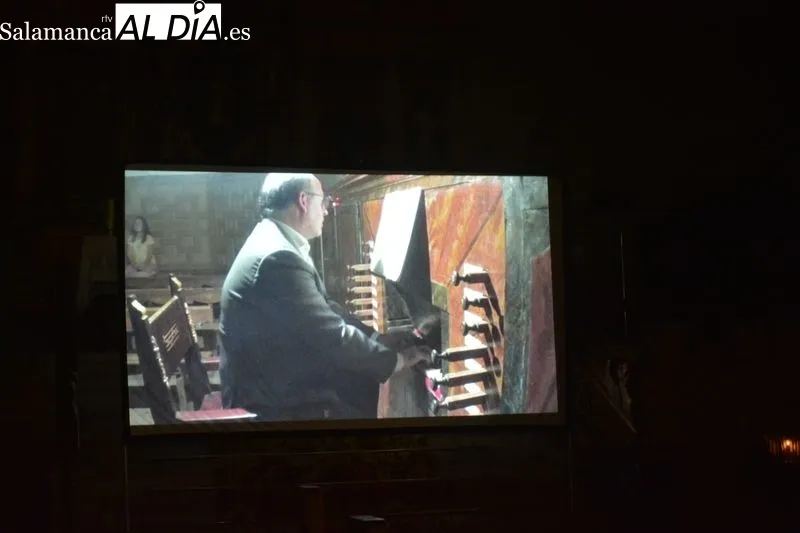 El organista portugués Filipe Verissimo ofreció un concierto en la iglesia de Lumbrales