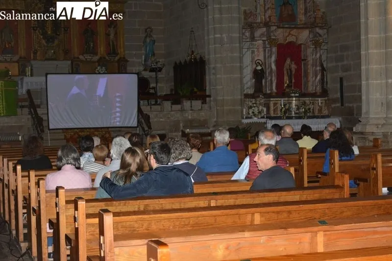 El organista portugués Filipe Verissimo ofreció un concierto en la iglesia de Lumbrales