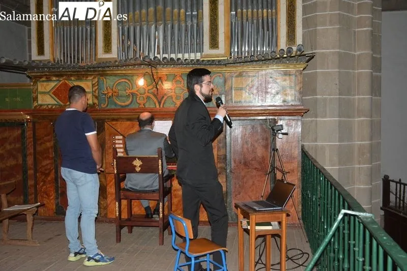 El organista portugués Filipe Verissimo ofreció un concierto en la iglesia de Lumbrales