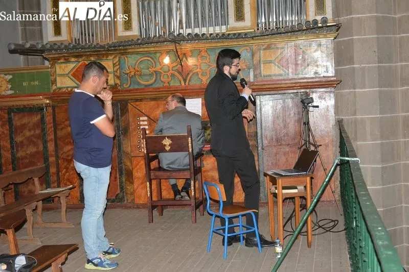 El organista portugués Filipe Verissimo ofreció un concierto en la iglesia de Lumbrales