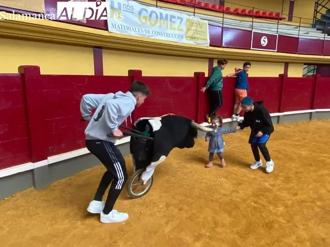 Foto 6 - Encierro infantil para comenzar el D&iacute;a del Ni&ntilde;o&nbsp;