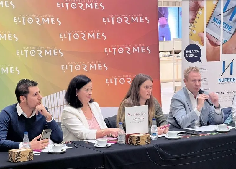 Mesa redonda sobre la conciliación laboral para jóvenes empresarios en El Tormes